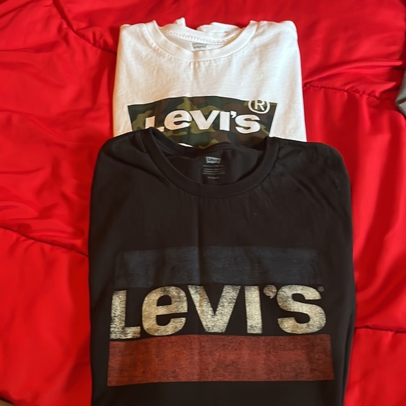 Levi T-Shirts size X-Large one white with camo the other black with red - Picture 7 of 7